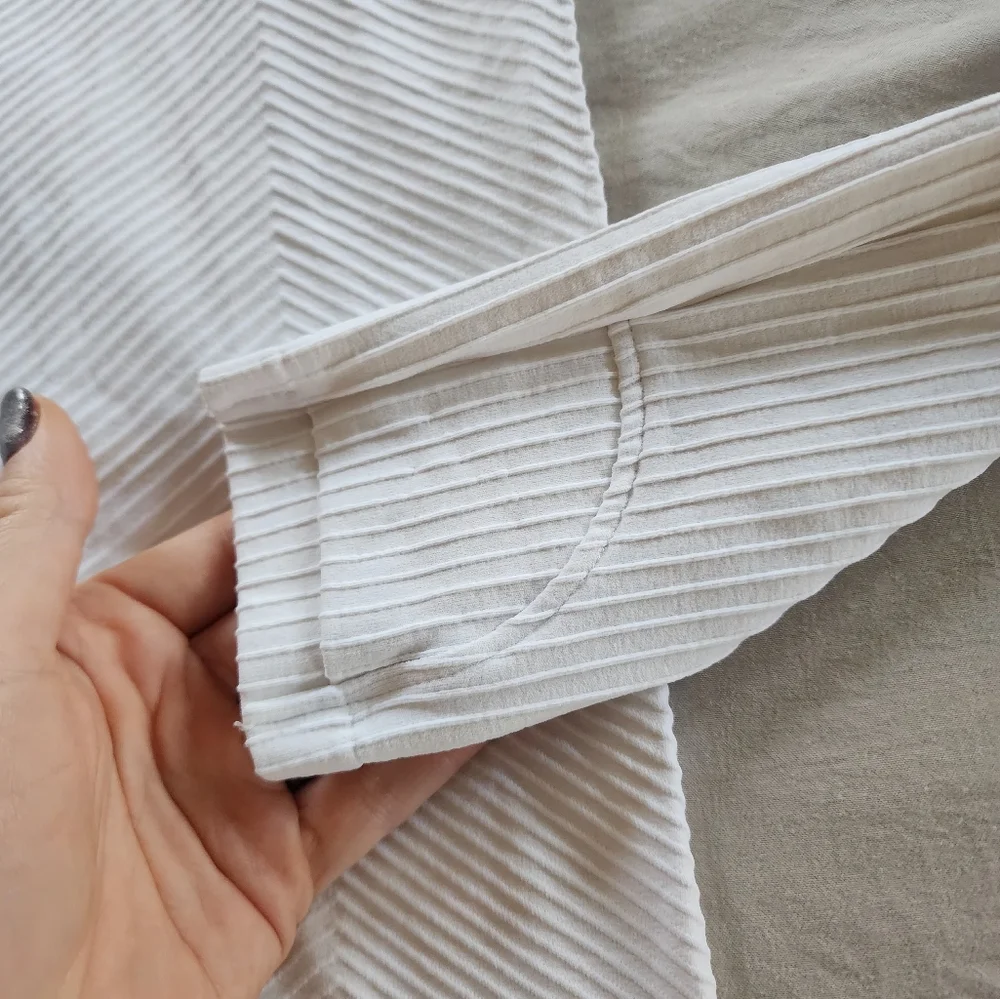 Athleta Flurry hoodie- bright white size Small - Picture 4 of 5